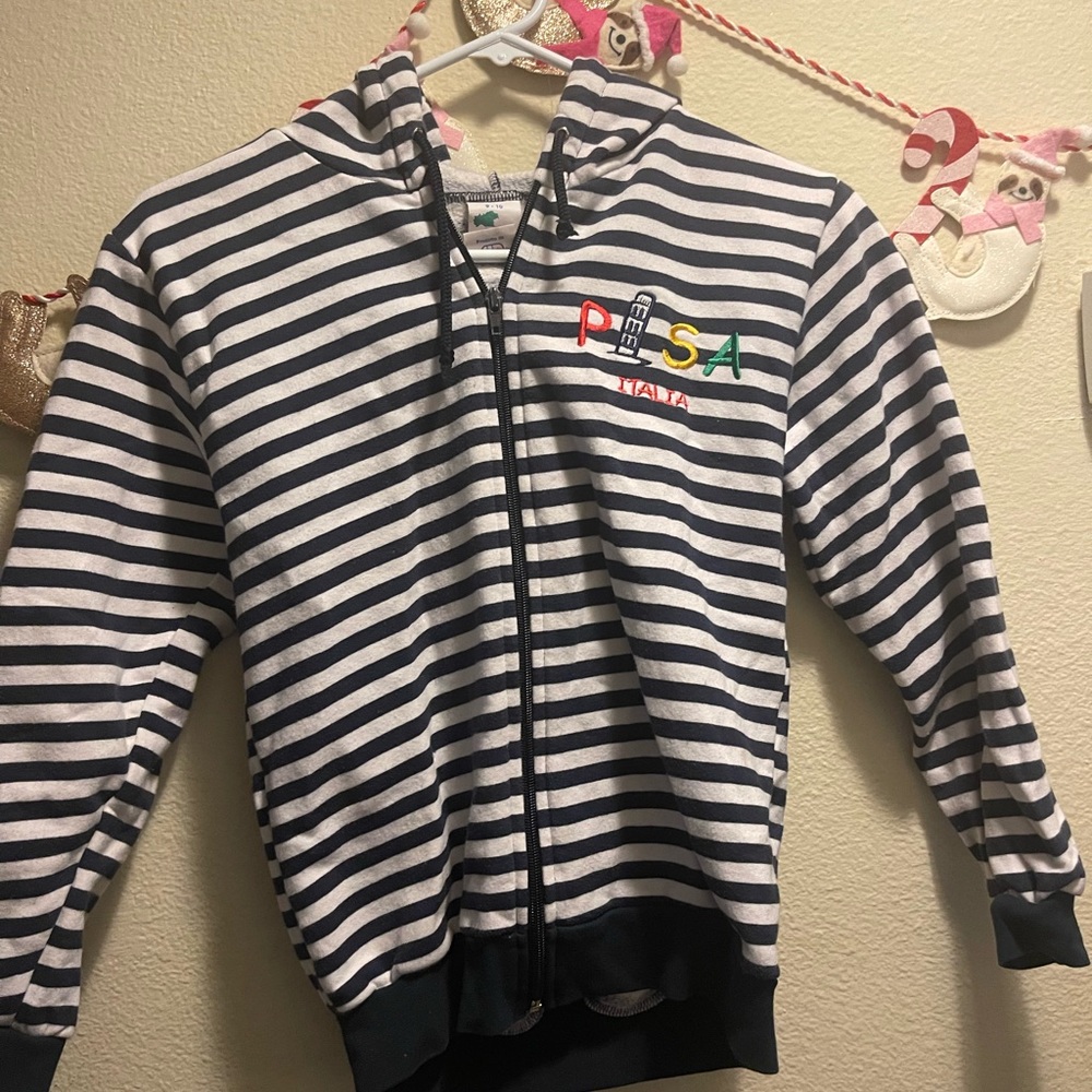 Girl’s zip up hoodie 9-10 y.o.